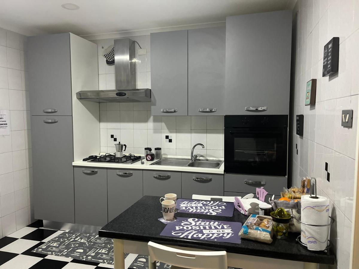 Apartamento Lacasinadisofisa Nápoles Exterior foto